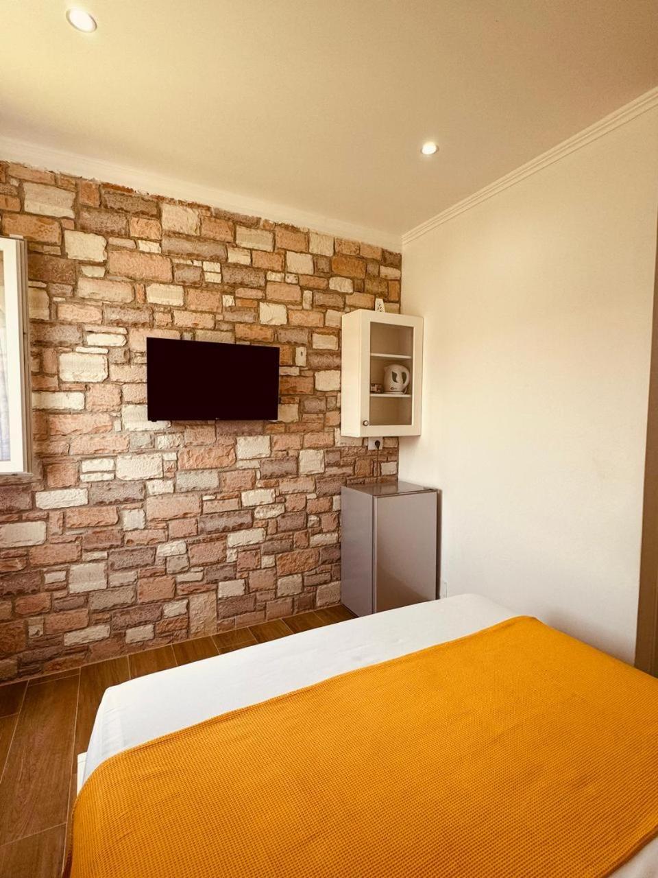 Orfeu Apartments クサミル エクステリア 写真