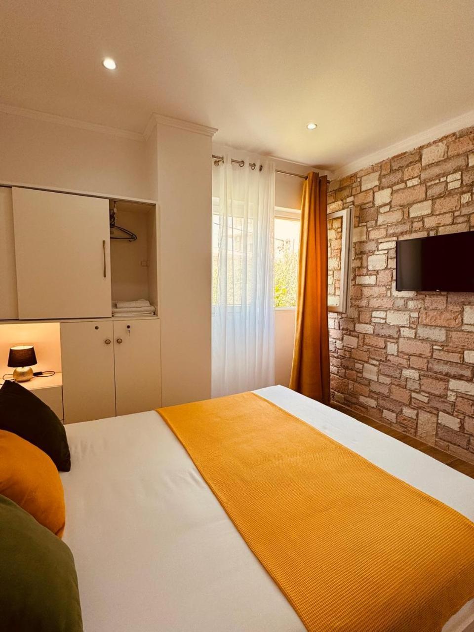 Orfeu Apartments クサミル エクステリア 写真