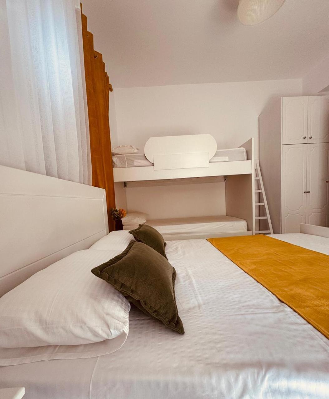 Orfeu Apartments クサミル エクステリア 写真