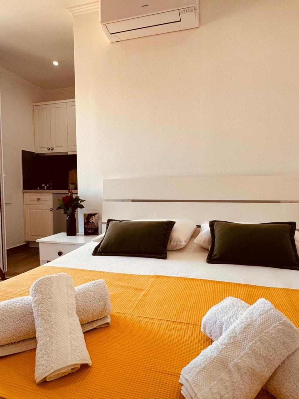 Orfeu Apartments クサミル エクステリア 写真